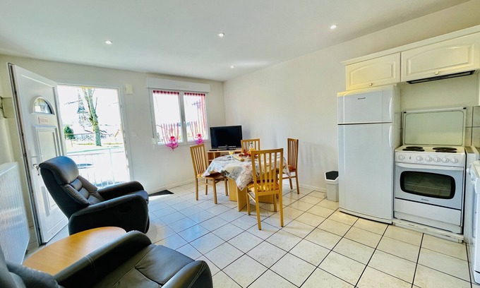 Forges-les-Bains Apartment | Cozy Porthos Apartment: Steps from Thermal Baths