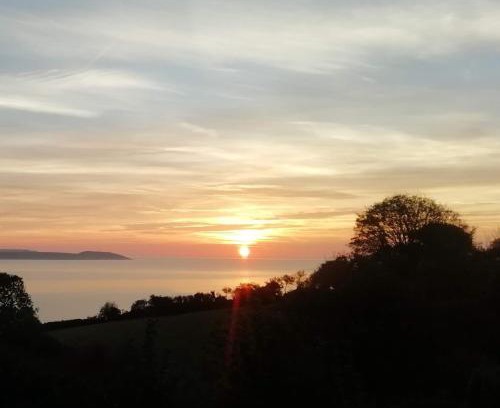 Saint Austell Bay Apartment | Oceanfront Porthpean Apartment with Exceptional Guest Rating