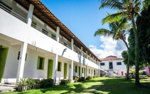 Taperapua Beach Bed & Breakfast | Discover Porto Alegria: Ocean View Retreat with Pool