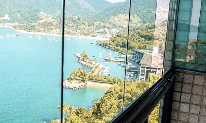 Conceicao de Jacarei Apartment | Experience Stunning Views at Porto Real Suites