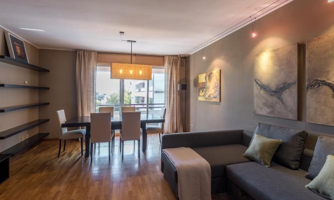 Lordelo do Ouro e Massarelos Apartment | Pet-Friendly Porto River View Apartment with Great Amenities