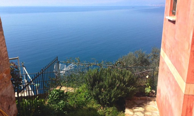 San Rocco Apartment | Unique Love Nest in Portofino - Guest Rated 9/10