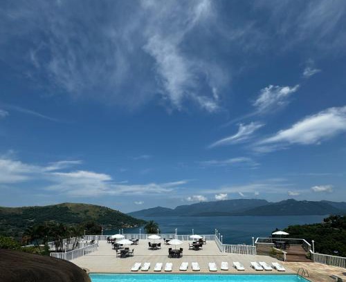 Portogalo Hotel | Discover Portogalo Suite Hotel with Private Beach & Pool