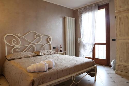 Roncola House | Explore Portola La Vecchia Dimora: Family-Friendly Retreat