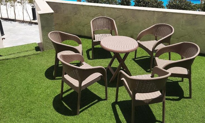 Al-Manasrah Apartment | Explore Portosaid: Family-Friendly Stay with Pool Access