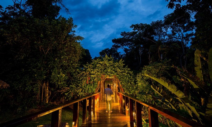 Tambopata Hotel | Experience Serenity at Posada Amazonas with Spa & Dining
