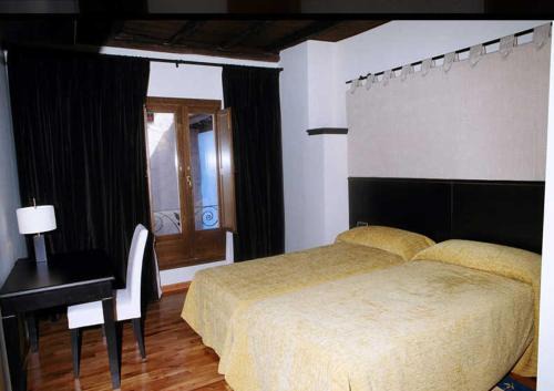 Calatayud House | Family-Friendly Stay at Posada Arco de San Miguel