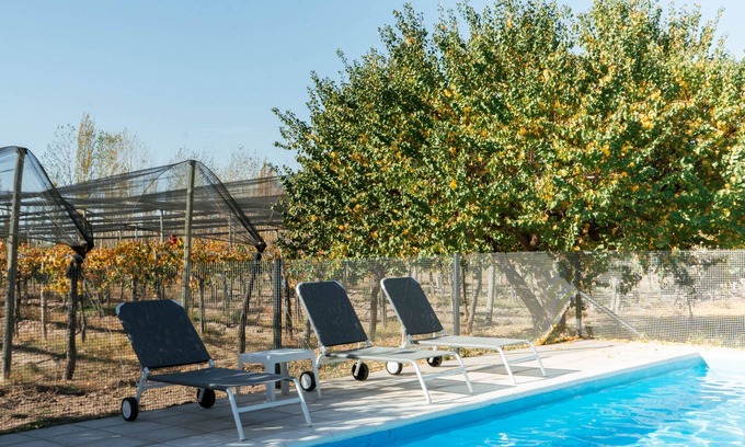 San Rafael Hotel | Relax at Posada Bonarda: Pool, Spa & Family-Friendly Fun