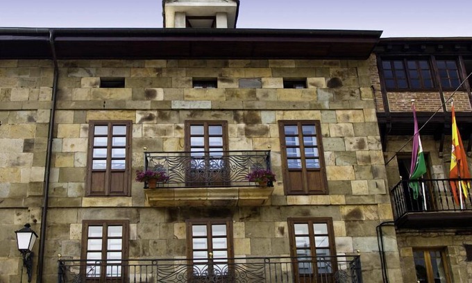 Vega de Pas Bed & Breakfast | Experience Posada Casa de Don Guzmán: Rated 9.4/10 Stay
