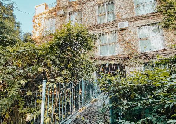 San Isidro Apartment | Discover Posada de San Isidro: Family-Friendly Retreat