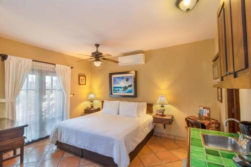 Loreto Hotel | Experience Oceanfront Bliss at Posada del Cortes Hotel