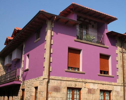 Barriopalacio House | Highly Rated Posada El Arrabal: Family-Friendly Retreat