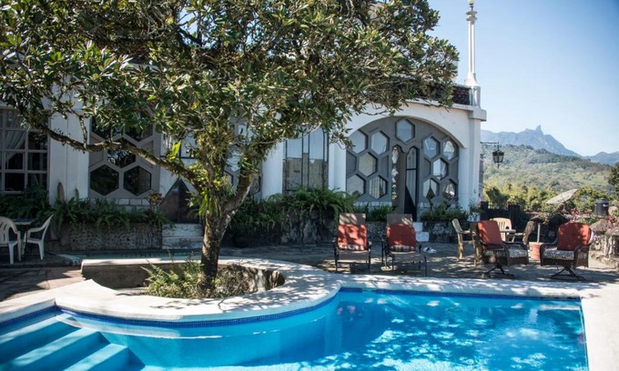 Xilitla Hotel | Relax at Posada El Castillo Xilitla: Pool & Breakfast Included