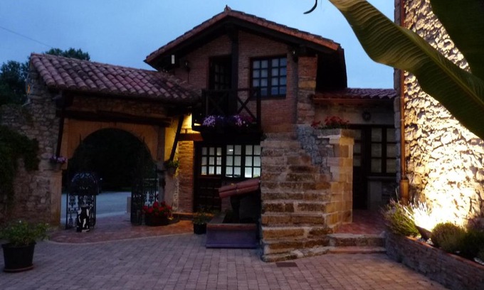 Castanedo House | Kid-Friendly Retreat at Posada El Pozo with Top Reviews