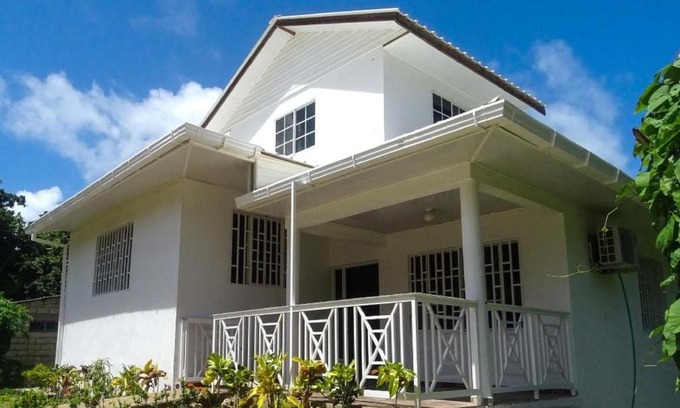San Luis Hotel | Inviting Posada Faych House: Family-Friendly with Kitchen