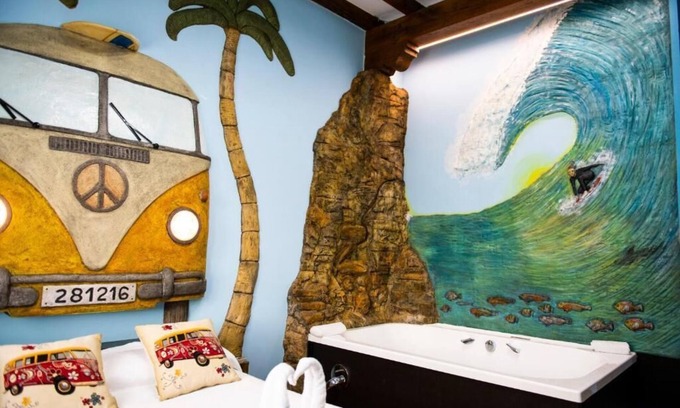 Queveda Hotel | Experience Comfort at Posada La Fabula: Spa & Breakfast Included