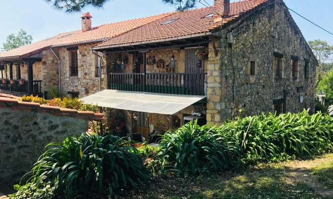 Ribamontan al Monte House | Discover Posada La Herradura: Family & Pet-Friendly Retreat
