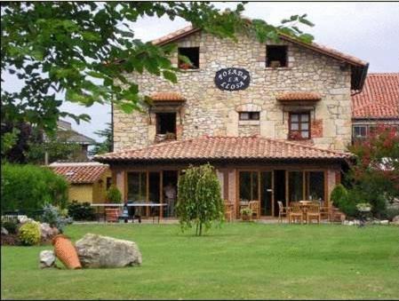 Queveda House | Adult Retreat at Posada La Llosa de Viveda - 9.1/10 Rated