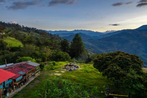 Ubala Cabin | Cozy Retreat at Posada Las Montañas del Edén
