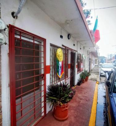 Villahermosa House | Budget-Friendly Stay at Posada María Elvia with Kitchen