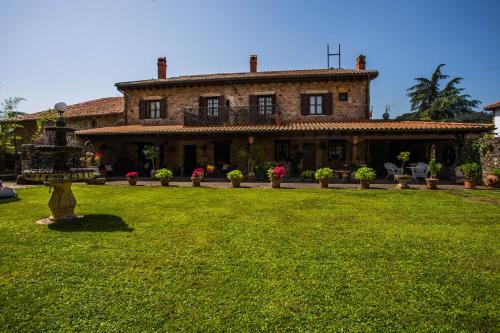 Los Corrales de Buelna House | Guest Favorite: Posada Real La Montañesa with Oceanfront Views
