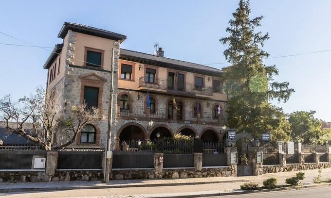 Piedralaves House | Explore Posada Real Quinta San José: Spa & Family-Friendly