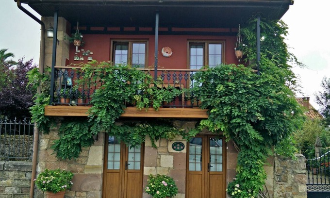 Cos House | Posada Trisileja