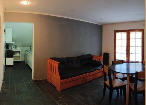 Hurlingham Apartment | Cozy Cabañas Villa Club 3 near El Palomar Airport