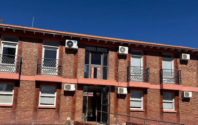 Barreal Hotel | Family-Friendly Retreat at Posada Villa Pituil with Pool