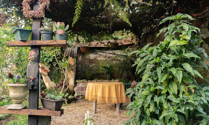 San Juan La Laguna Hotel | Discover Posada Woochooch: Family-Friendly Retreat with Spa