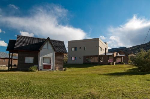 El Chalten Hotel | Exceptional Stay at Posada y Cabañas El Barranco Awaits