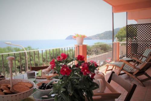 Mazzeo Apartment | Oceanfront Poseidone Sea Apartment in Beautiful Taormina