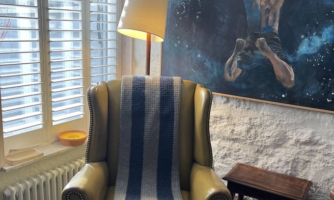Chysauster Apartment | Trendy Studio in Newlyn for Artistic Solo Travelers