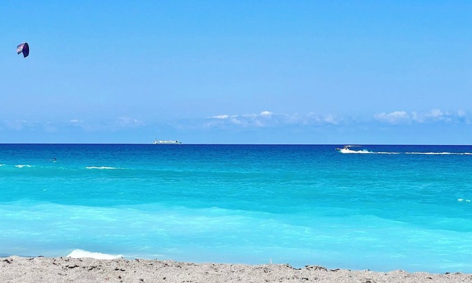 Jupiter Condo | Top-Rated POSHPADZ - Beachfront Oasis at Playa Blanca