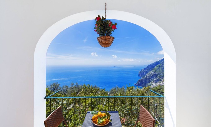 Montepertuso Apartment | Guest Rated 10/10 at Positano House B & B L'Uliveto