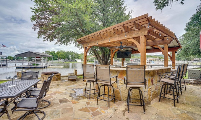 Graford House | Possum Kingdom Lake House w/Private Dock & Views