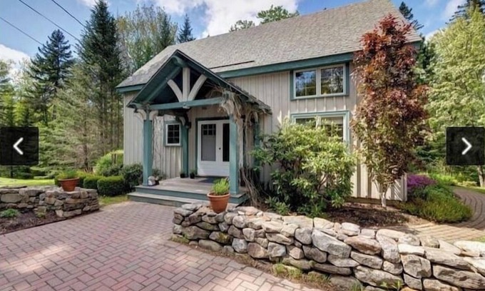 Sorrento House | Cozy Cabin Retreat with Fire Pit and Pet-Friendly Trails