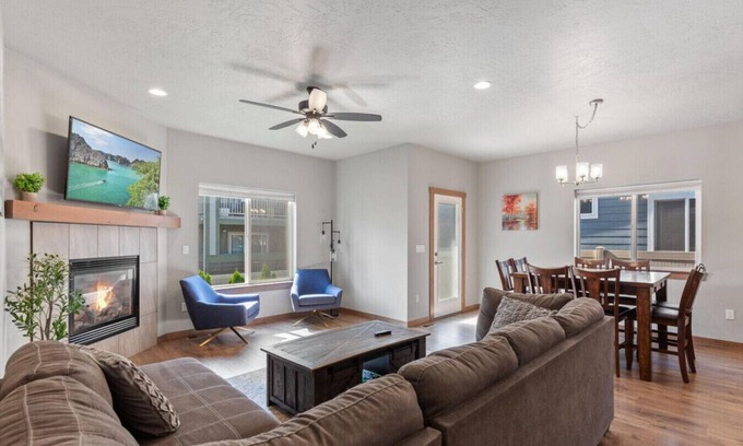 Post Falls House | Guest Rated 10/10: Post Falls Hideaway with Kitchen & Breakfast