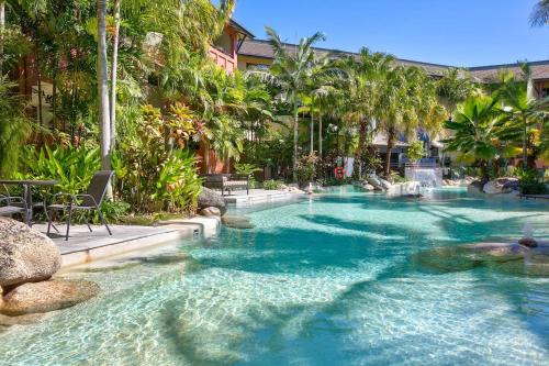 Westcourt Apartment | Postcard Perfect - Cairns Nine Pool Tropical Oasis