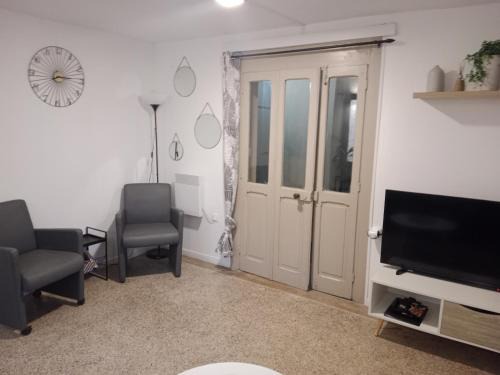 Luxeuil-les-Bains Apartment | Inviting Pounette Apartment with Sauna & Hot Tub Experience
