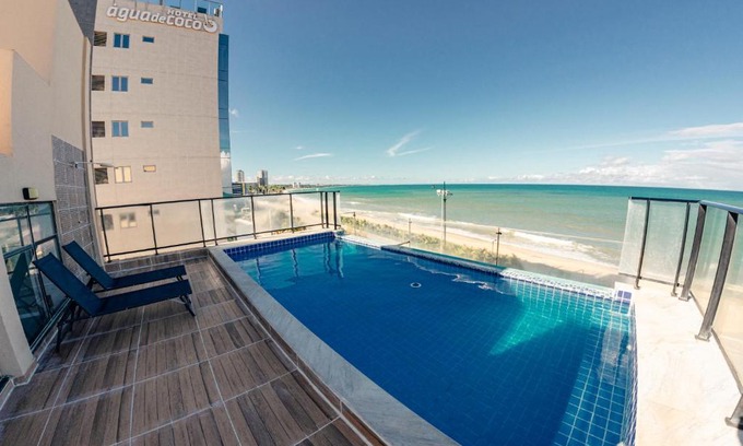 Lagoa da Anta Hotel | Discover Pousada Água de Coco: 10/10 with Ocean Views