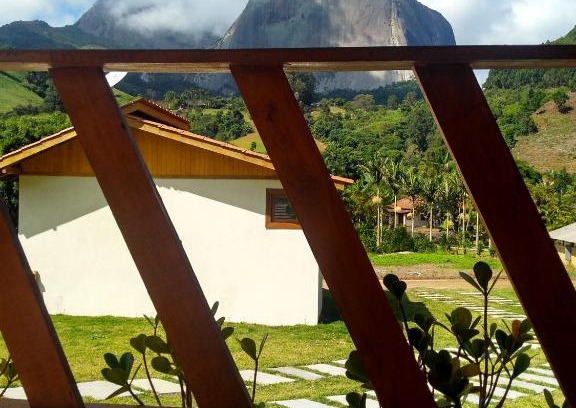 Pedra Azul Hotel | Experience Tranquility at Pousada Aconchego da Rota
