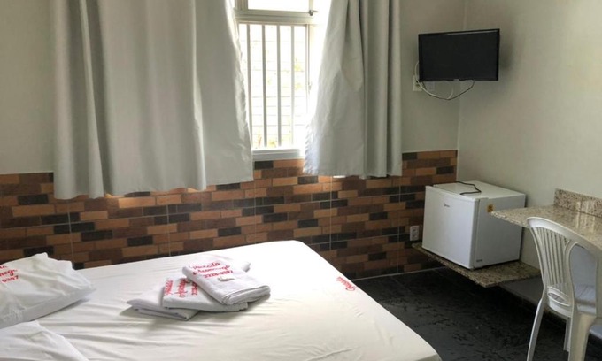 Serra Hotel | Cozy Pousada Aconchego: Ocean View & Pet Friendly Stay