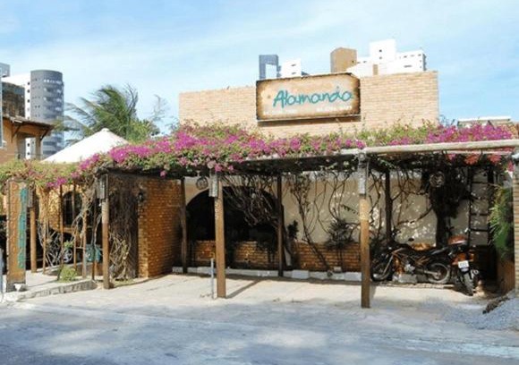 Candelaria Hotel | Relaxing Retreat in Atibaia - Gated Community Escape