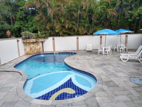 Pereque Hotel | Relax at Pousada Albamar Guarujá with Pool and Spa