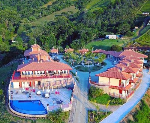 Sao Bento do Sapucai Hotel | Experience Oceanfront Living at Pousada Aldeia Manacás