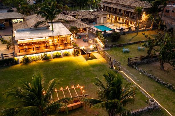 Araruama Hotel | Oceanfront Bliss at Pousada Algodão da Praia - Rated 9/10