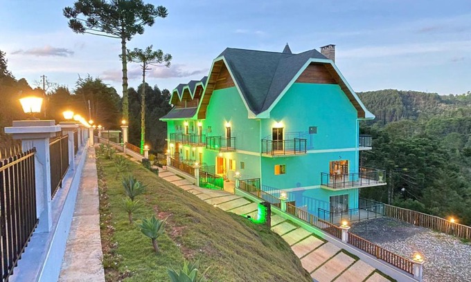 Campos do Jordao Hotel | Discover Pousada Alpes Azul: Rated 9.7 with Great Amenities