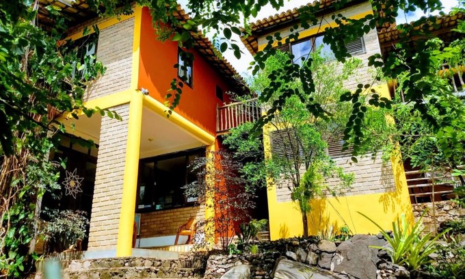 Lencois Hotel | Pet Friendly Pousada Alto do Cajueiro with Breakfast Included