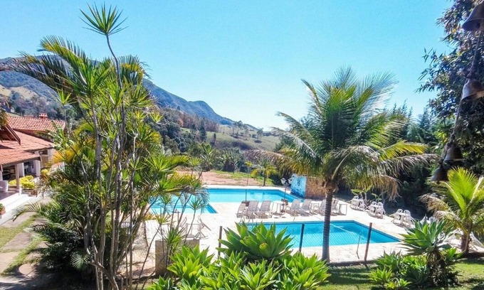 Aguas de Lindoia Hotel | Relaxing Retreat at Pousada Amanhecer na Mantiqueira